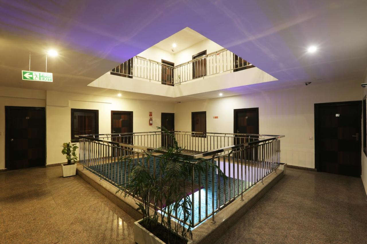 Hotel Airport Star New Delhi Exterior foto